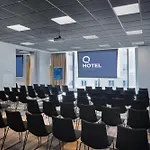 Hotel Q