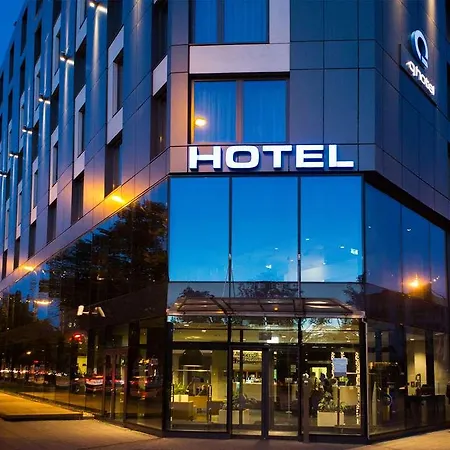Q 4* Wrocław