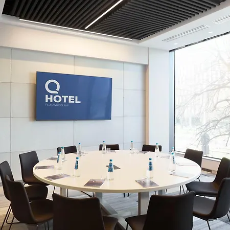Q Hotel 4*
