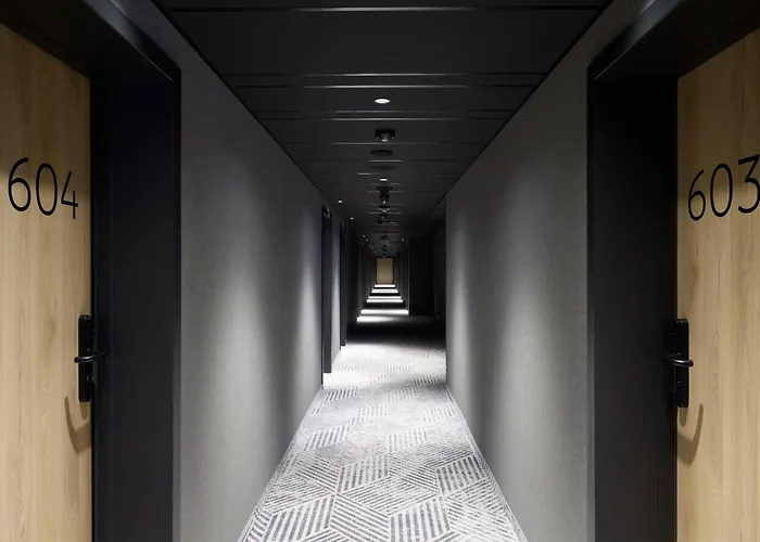 Q プラス ホテル 4*