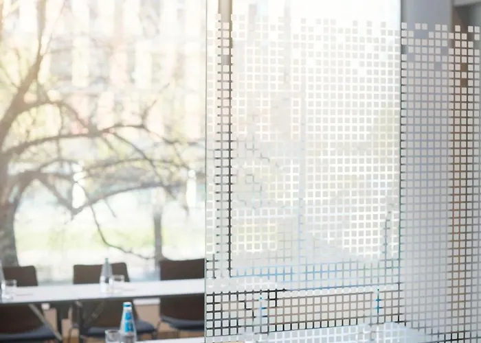 Q プラス ホテル 4*