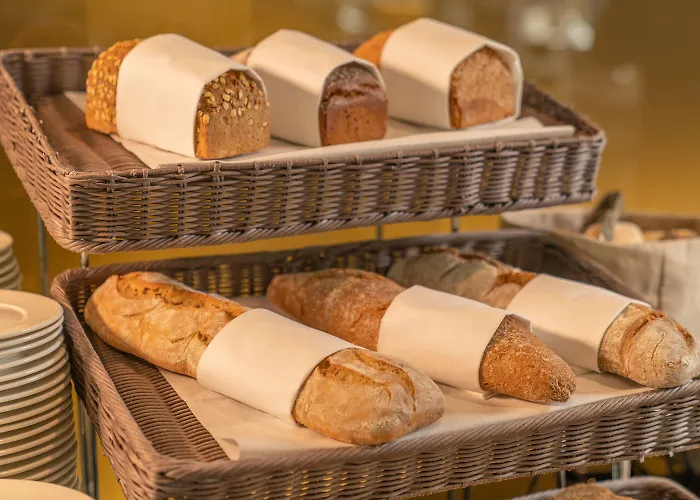 Q プラス ホテル